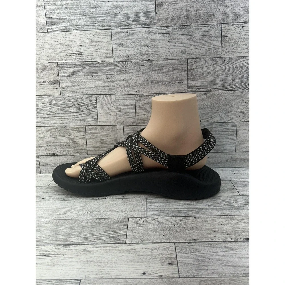 Chaco Z/Cloud Sandals Womens Size 9‎ Black Strappy Adjustable Hiking Water Shoes